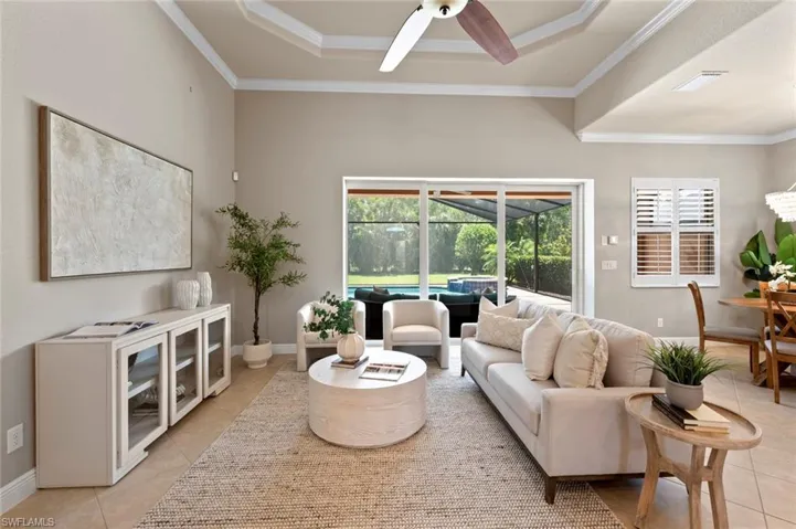 Living room over looking lanai