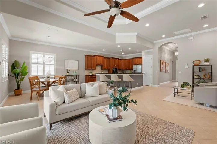 living room / kitchen