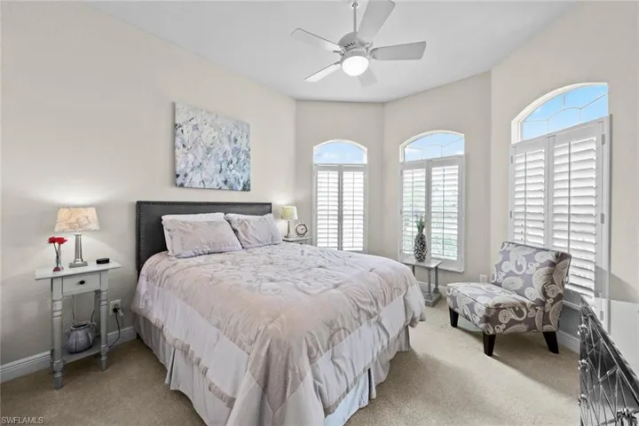 Guest bedroom #1