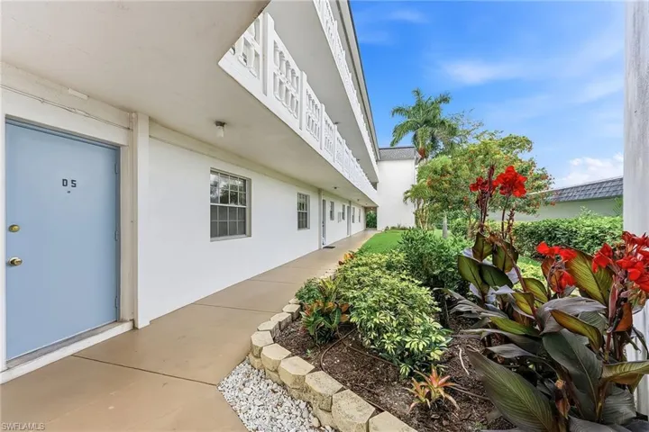 315  Saint Andrews  BLVD, Naples, FL 34113
