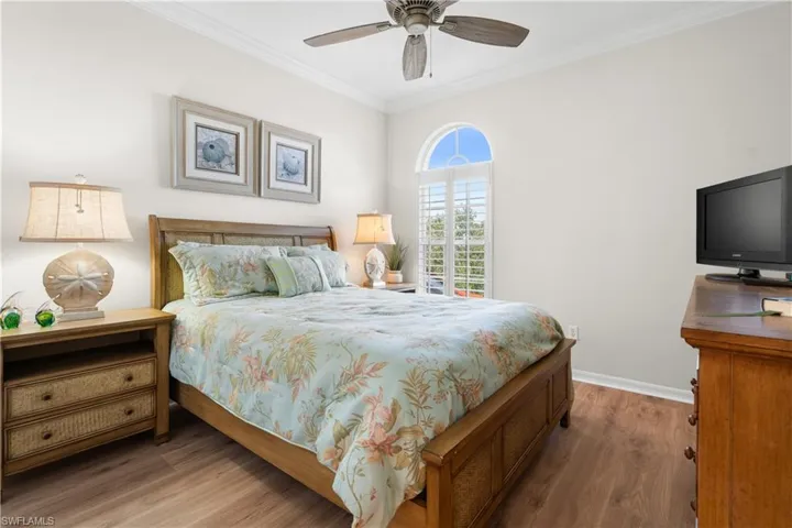 1540 Clermont Dr F403, Naples, Florida 34109