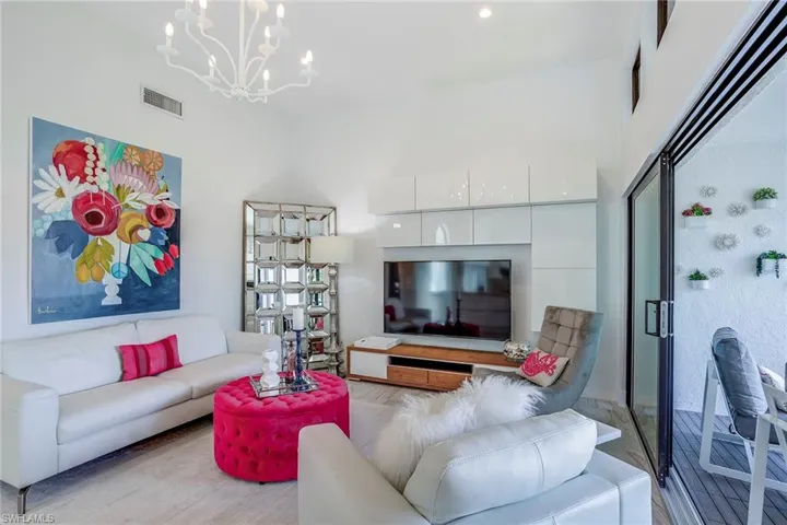 631  Beachwalk  CIR, Naples, FL 34108