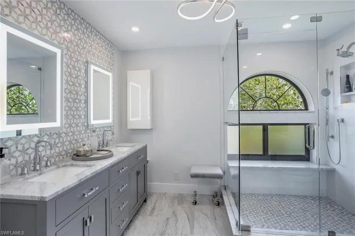 631  Beachwalk  CIR, Naples, FL 34108