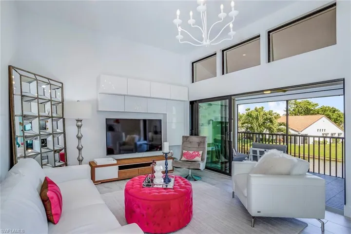 631  Beachwalk  CIR, Naples, FL 34108