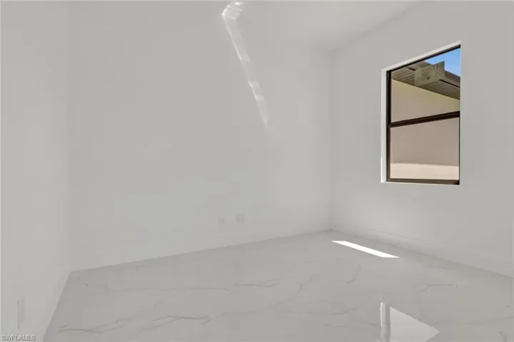 Den, office, or 4th bedroom