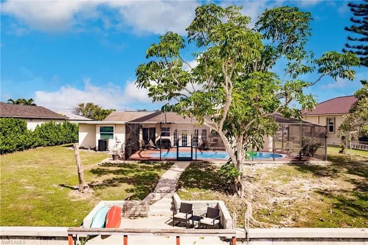 3042 SW 10th  PL, Cape Coral, FL 33914