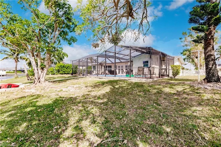 3042 SW 10th  PL, Cape Coral, FL 33914