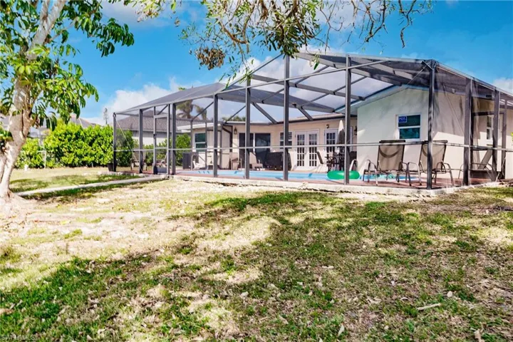 3042 SW 10th  PL, Cape Coral, FL 33914