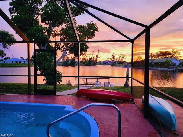 3042 SW 10th  PL, Cape Coral, FL 33914