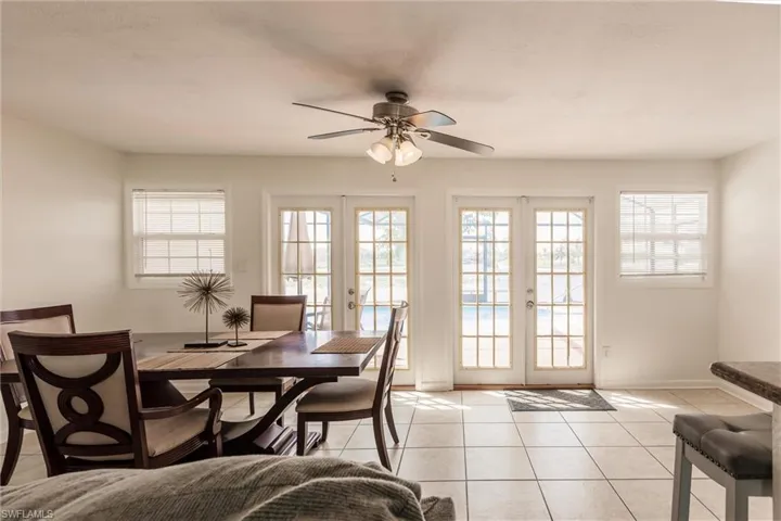 3042 SW 10th  PL, Cape Coral, FL 33914