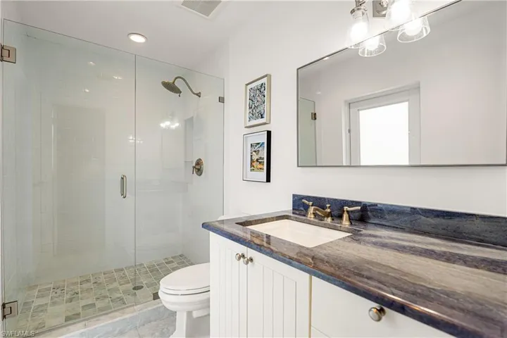 725  Central  AVE, Naples, FL 34102