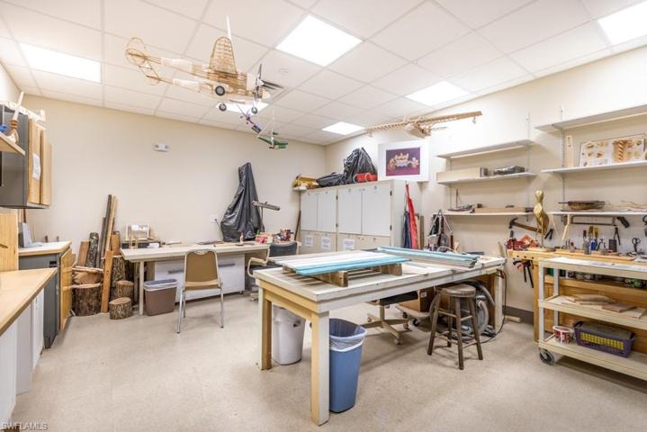 Craft/Hobby Room