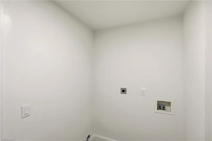 Laundry room featuring hookup for an electric dryer and washer hookup