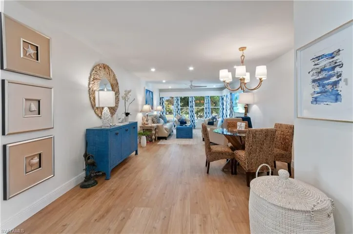 680  12th S AVE, Naples, FL 34102