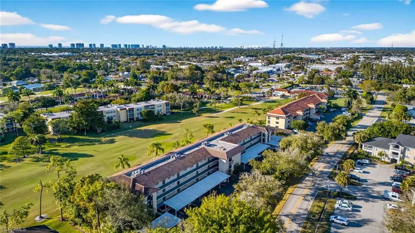 201 Quail Forest Blvd 109, Naples, Florida 34105