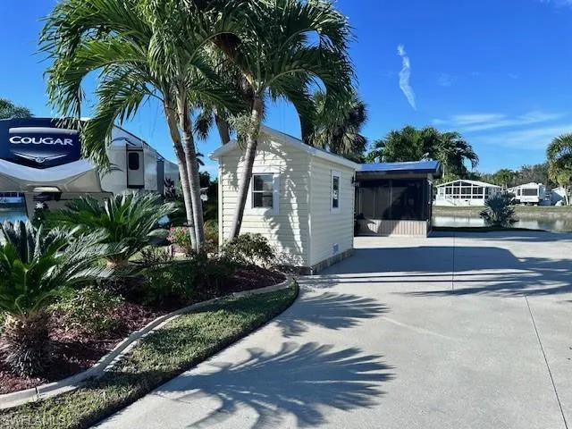 1099 Opal Lake Pt, Naples, Florida 34114