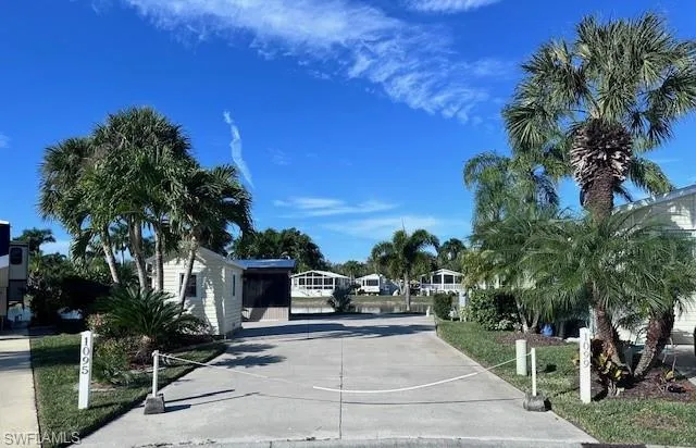 1099 Opal Lake Pt, Naples, Florida 34114