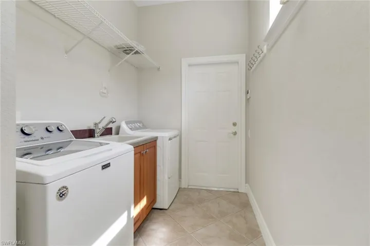 14070 Tivoli Ter, Bonita Springs, Florida 34135