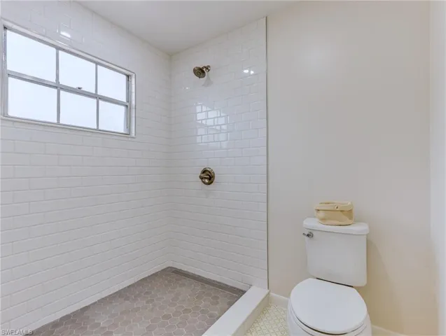 1423  Sandra  DR, Fort Myers, FL 33901
