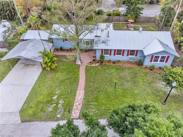 1423  Sandra  DR, Fort Myers, FL 33901
