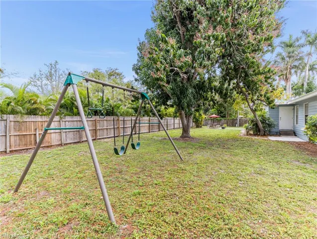 1423  Sandra  DR, Fort Myers, FL 33901