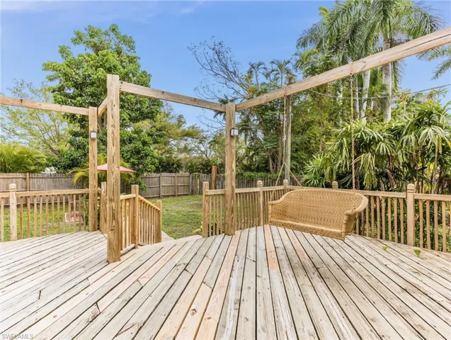 1423  Sandra  DR, Fort Myers, FL 33901