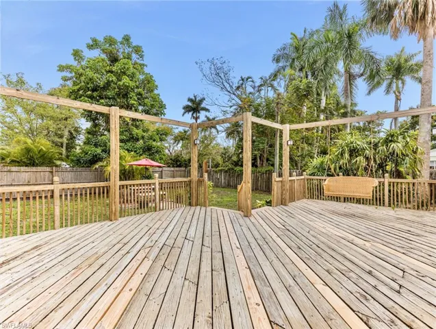 1423  Sandra  DR, Fort Myers, FL 33901