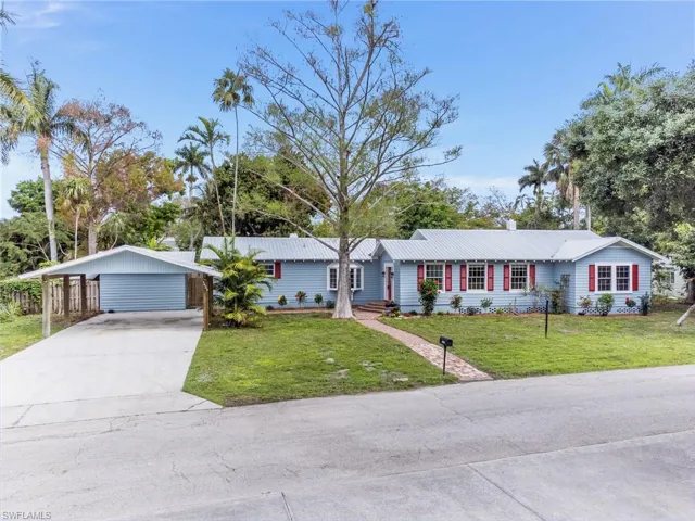 1423  Sandra  DR, Fort Myers, FL 33901