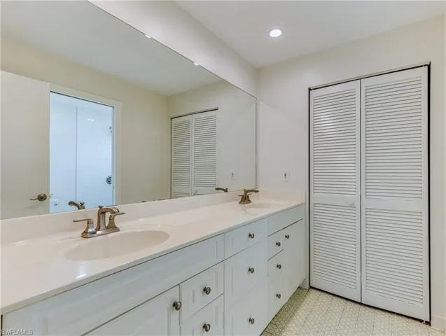 1423  Sandra  DR, Fort Myers, FL 33901
