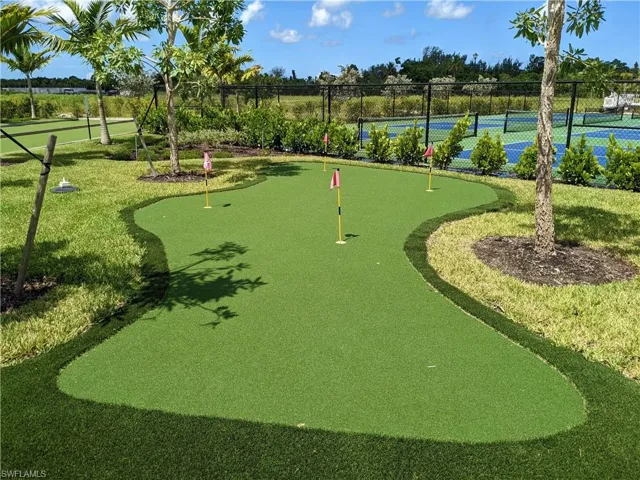 178  Indies E DR, Naples, FL 34114