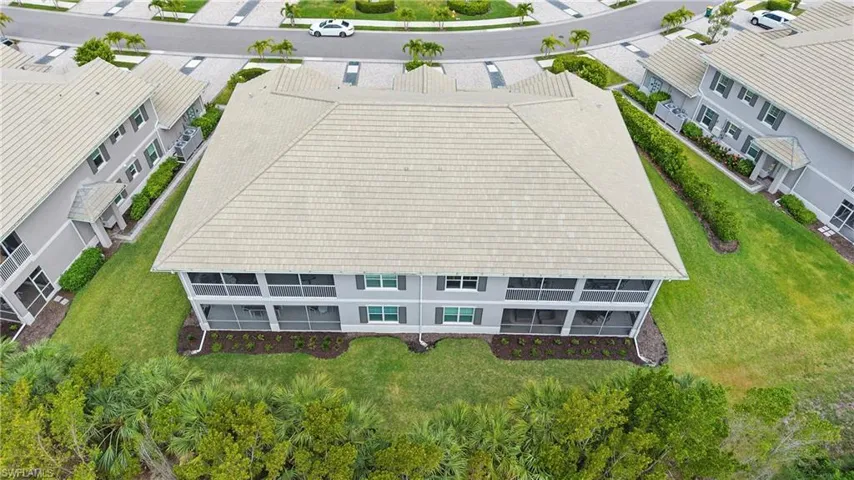 178  Indies E DR, Naples, FL 34114
