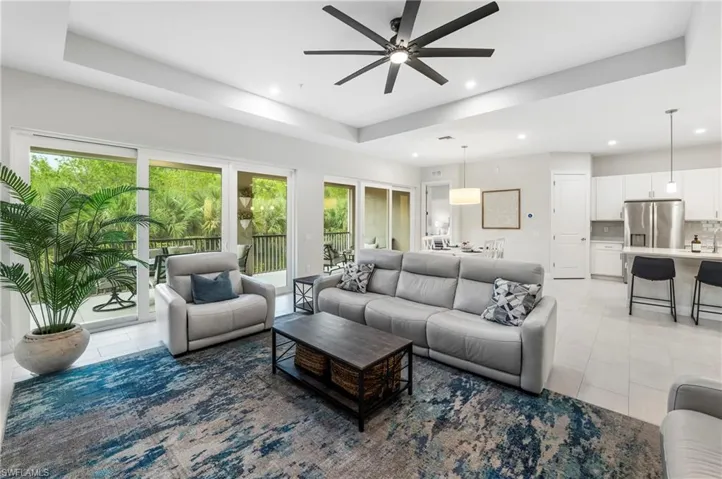 178  Indies E DR, Naples, FL 34114