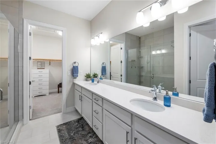 178  Indies E DR, Naples, FL 34114