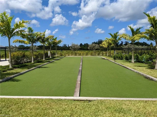 178  Indies E DR, Naples, FL 34114