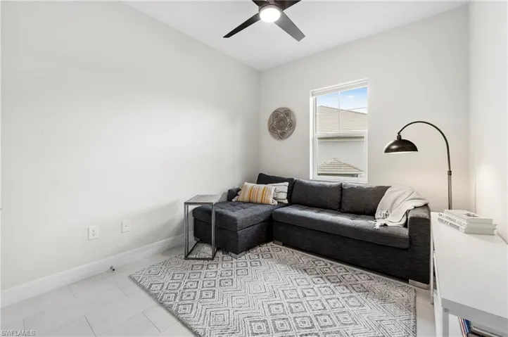 178  Indies E DR, Naples, FL 34114