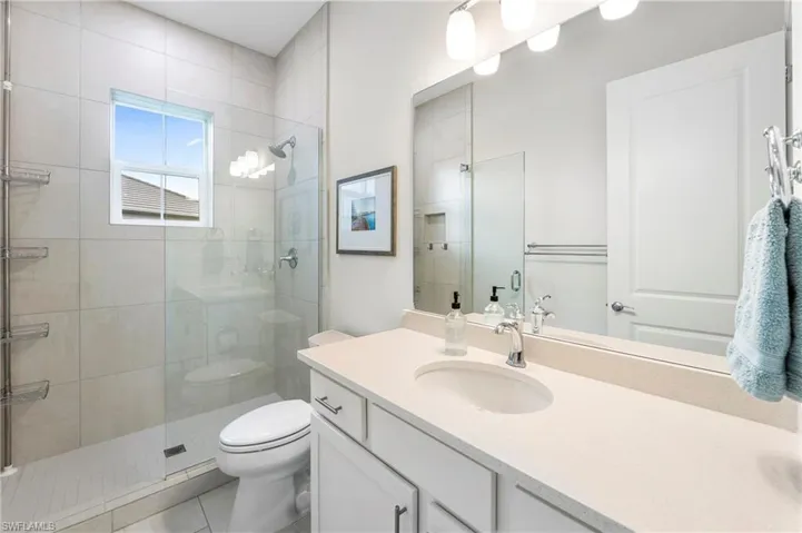 178  Indies E DR, Naples, FL 34114