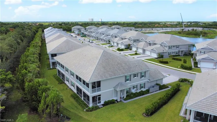 178  Indies E DR, Naples, FL 34114