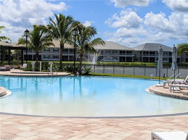 178  Indies E DR, Naples, FL 34114