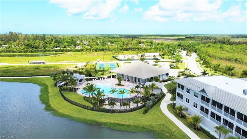 178  Indies E DR, Naples, FL 34114