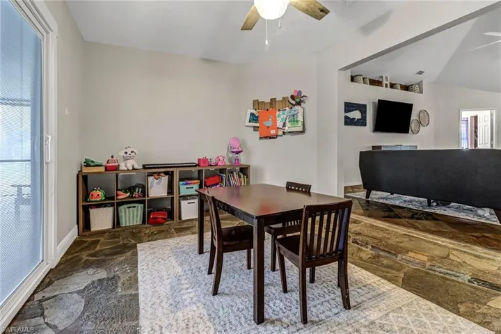 Bonus seating area off of main living space