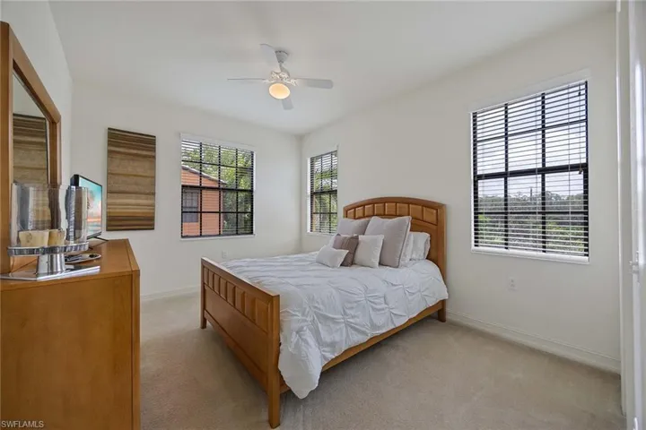 9134  Chula Vista  ST, Naples, FL 34113