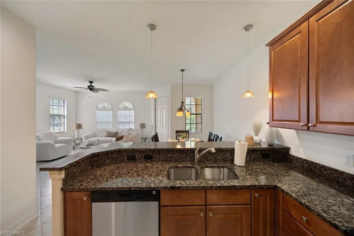 9134  Chula Vista  ST, Naples, FL 34113