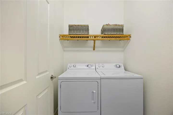 9134  Chula Vista  ST, Naples, FL 34113