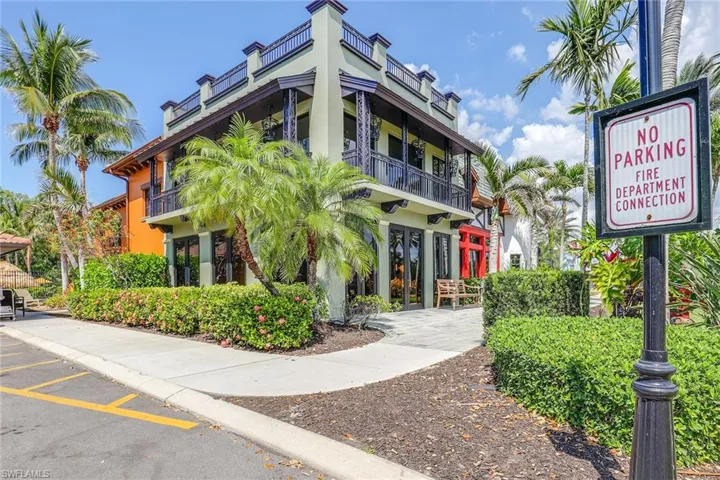 9134  Chula Vista  ST, Naples, FL 34113