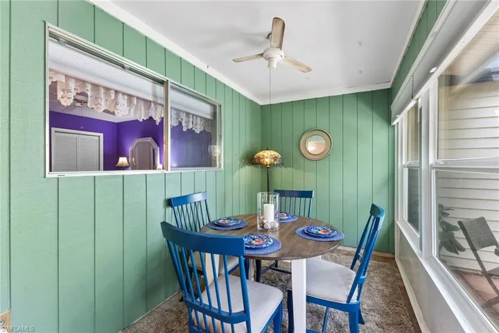 1047  Pine Isle  LN, Naples, FL 34112