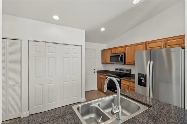 6254 Vista Garden Way A, Naples, Florida 34112