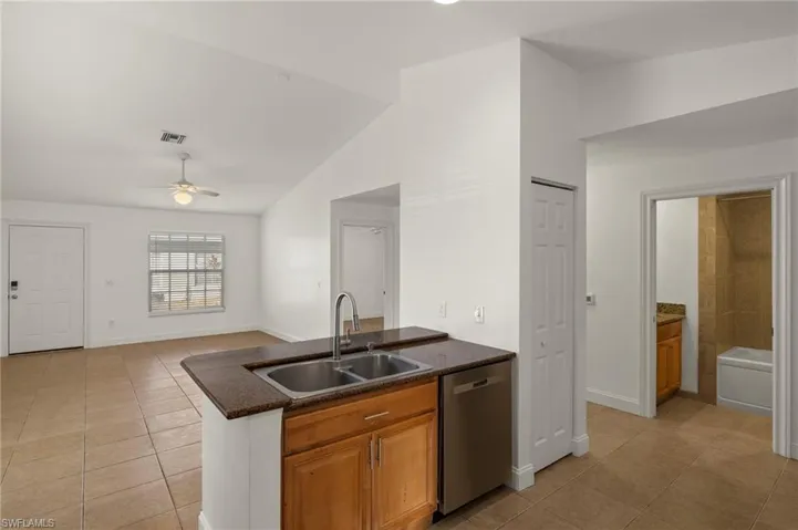 6254 Vista Garden Way A, Naples, Florida 34112
