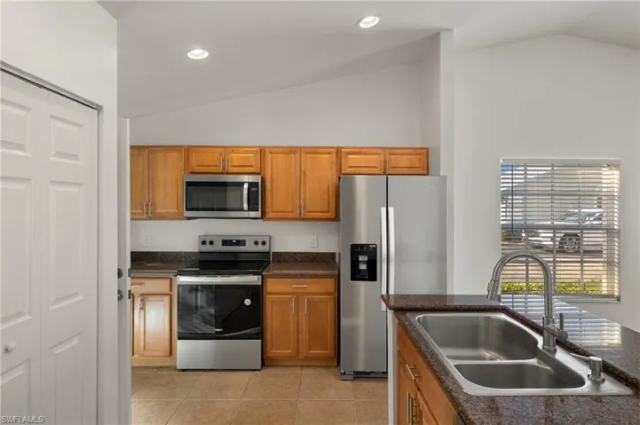 6254 Vista Garden Way A, Naples, Florida 34112