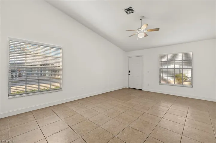 6254 Vista Garden Way A, Naples, Florida 34112