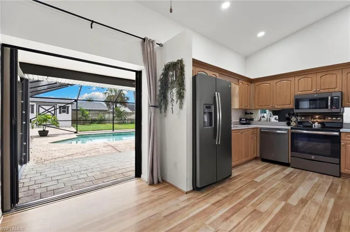98 Chardon Pl, Naples, Florida 34110